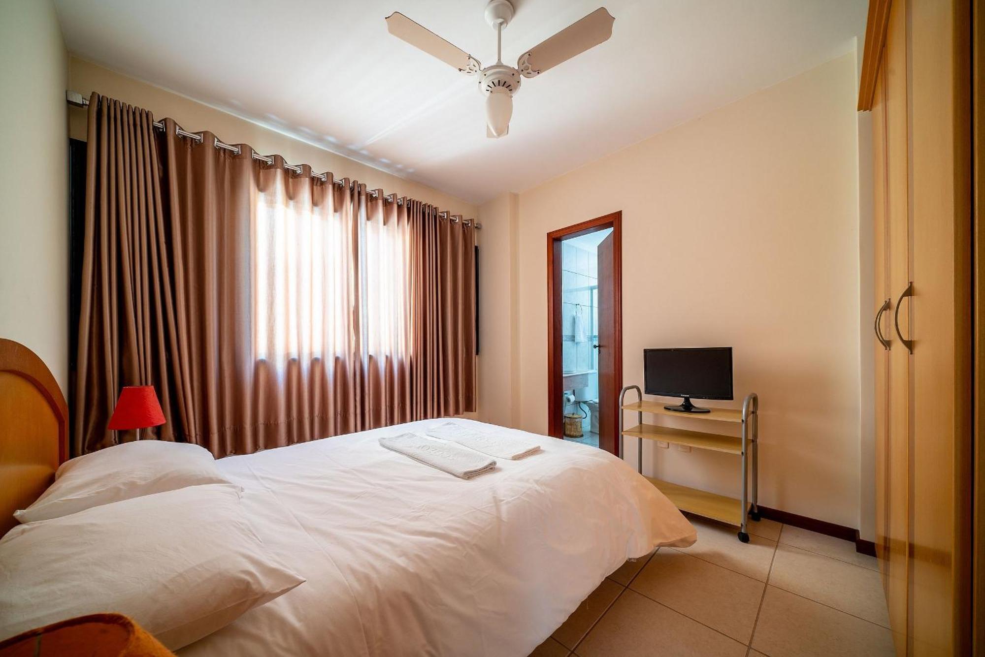Apartment Apto Vista Mar A 130m Da Em Bc Esa901
