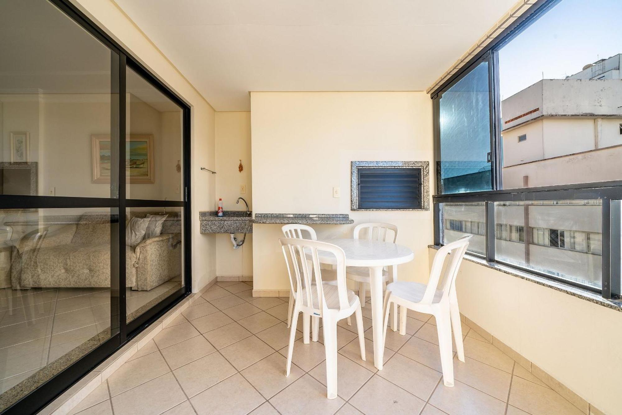 Apartment Apto Vista Mar A 130m Da Em Bc Esa901